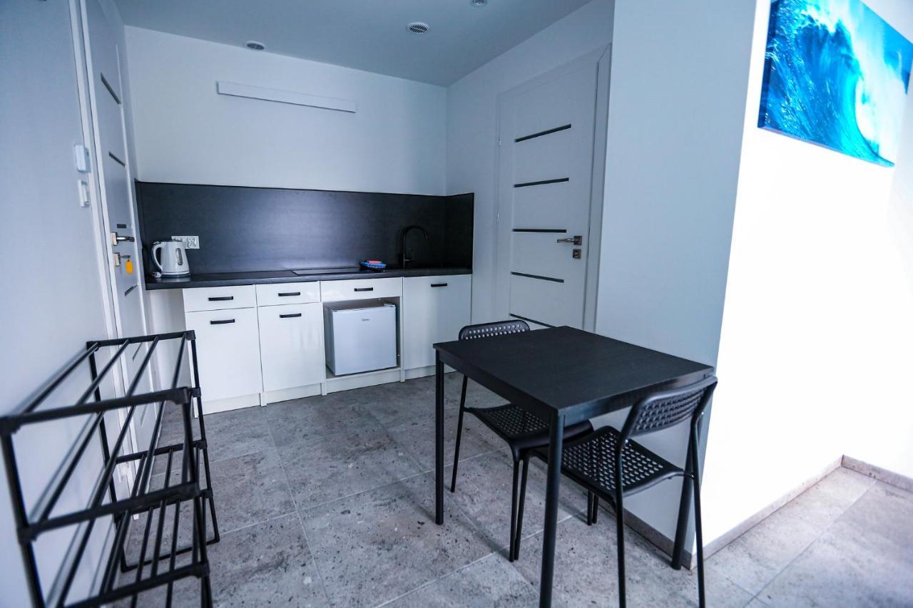 Apart Baltyk Pokoje & Apartamenty 莱鲍 外观 照片