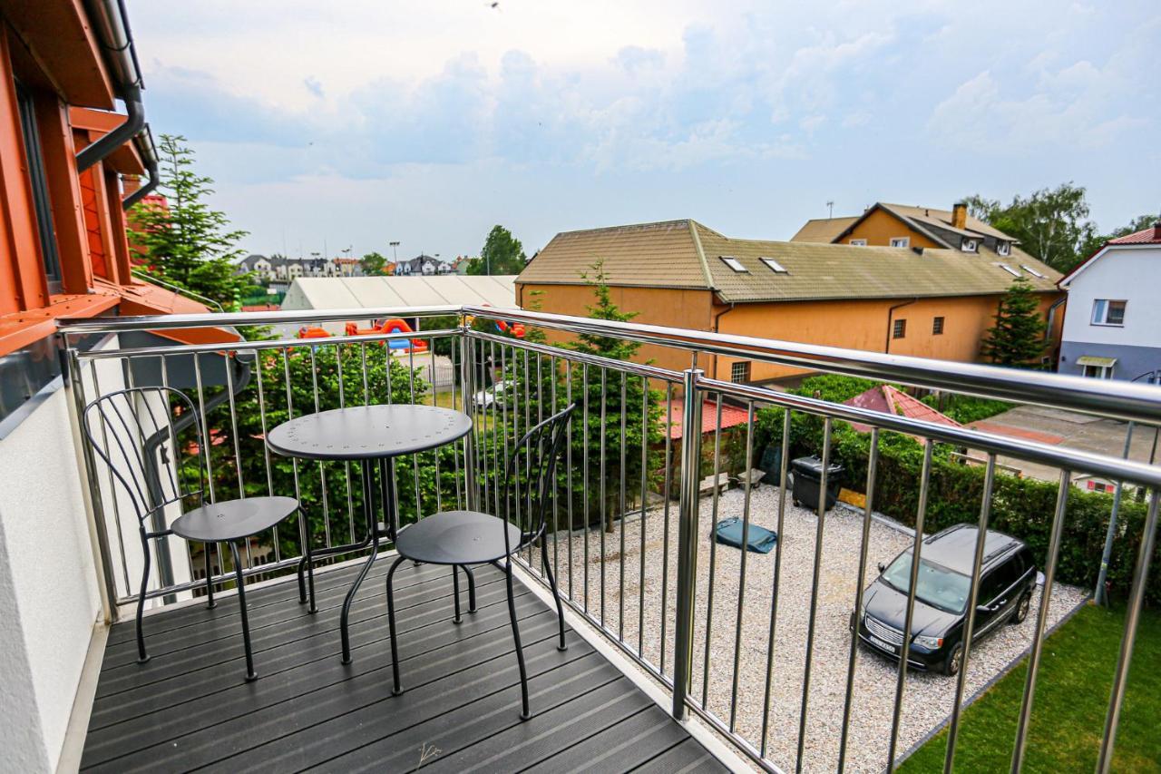 Apart Baltyk Pokoje & Apartamenty 莱鲍 外观 照片
