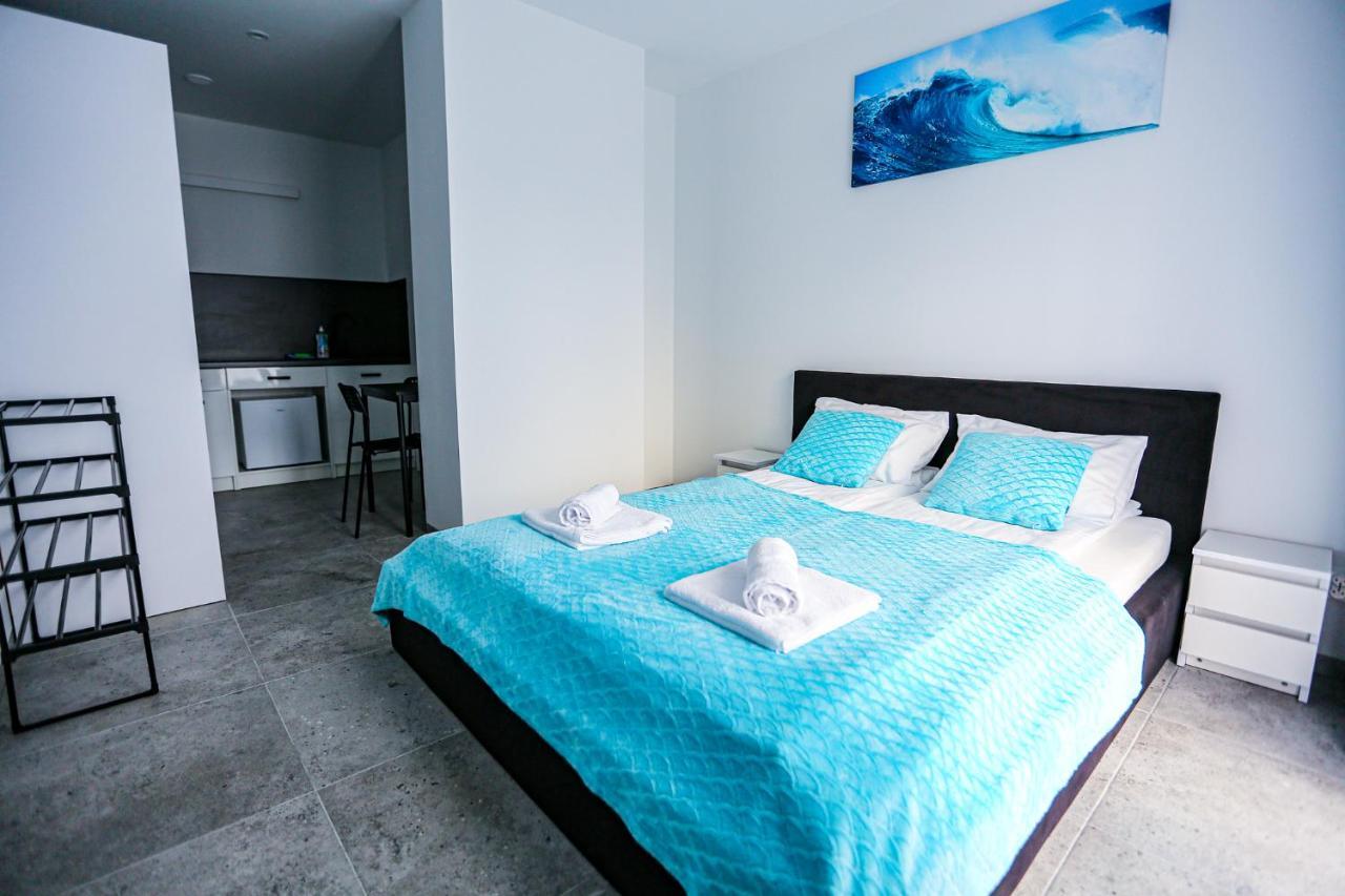 Apart Baltyk Pokoje & Apartamenty 莱鲍 外观 照片