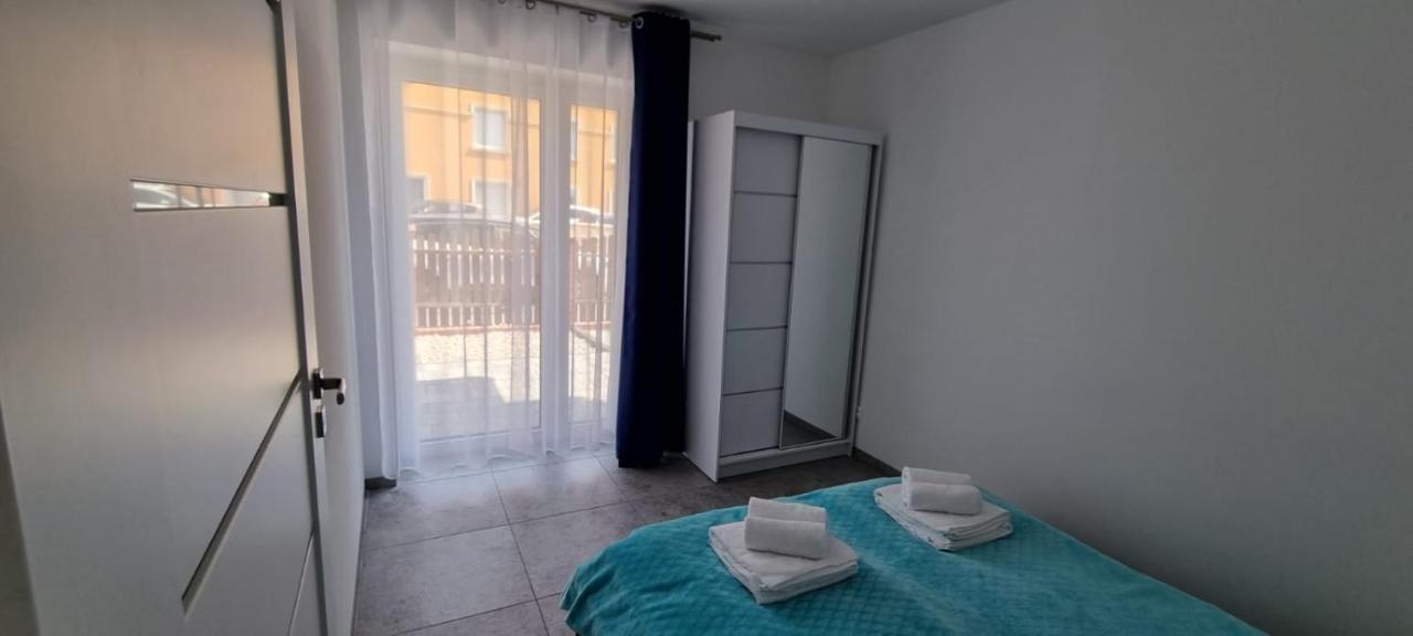 Apart Baltyk Pokoje & Apartamenty 莱鲍 外观 照片