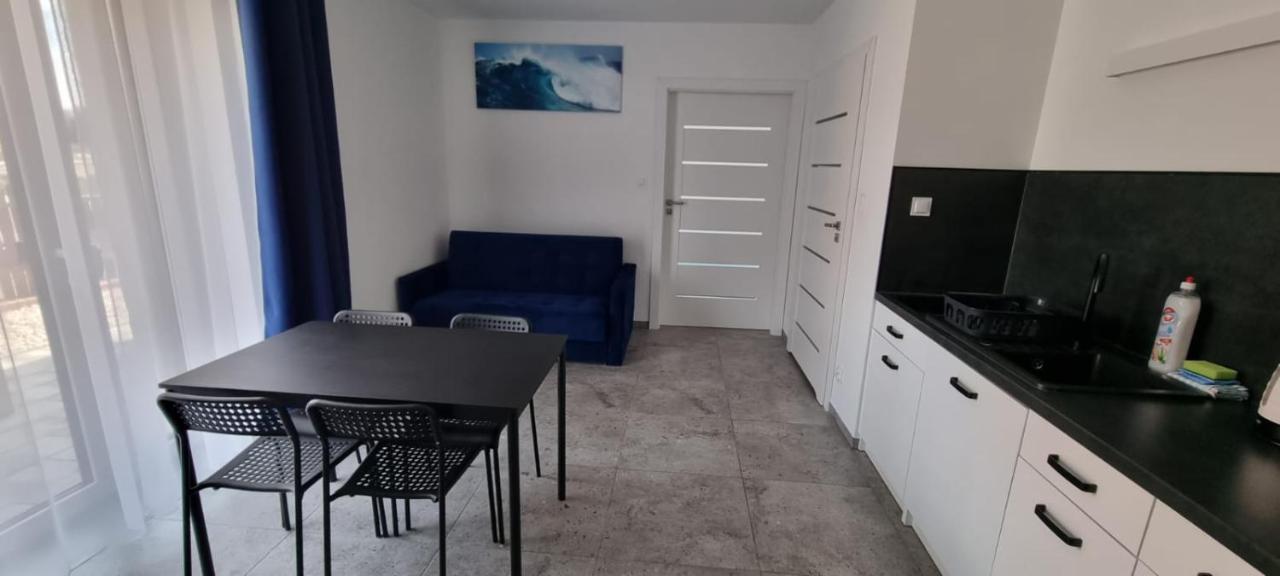 Apart Baltyk Pokoje & Apartamenty 莱鲍 外观 照片